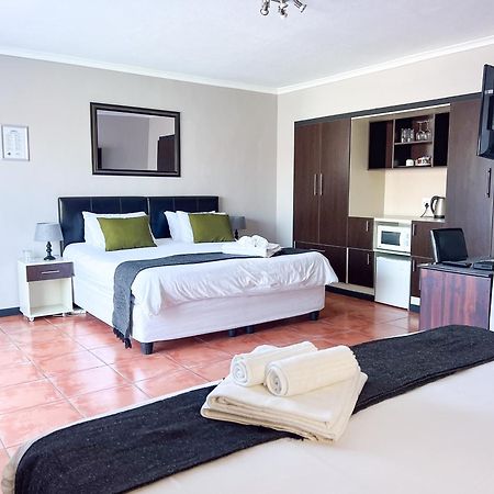 Ilanga Du Cap Hotel เคปทาวน์ ภายนอก รูปภาพ